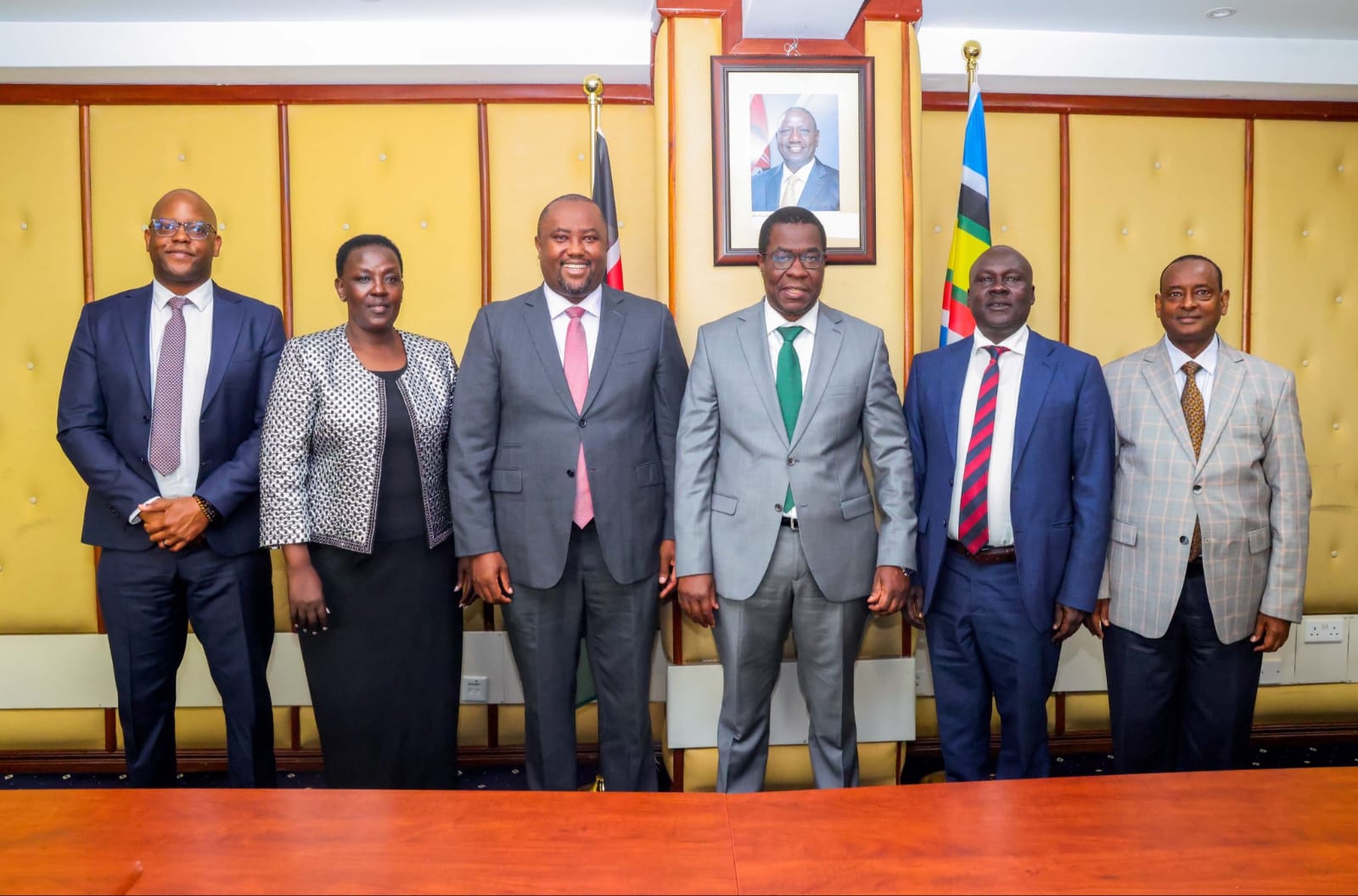 The Cabinet Secretary for Energy and Petroleum, Hon. Opiyo Wandayi and his Tanzanian Counterpart Hon. Deogratius Ndejembi signed a bilateral agreement between the Government of the United Republic of Tanzania and the Government of Kenya at State House, Dar es Salaam, in the presence of His Excellency President William Ruto and Her Excellency President Samia Suluhu Hassan. The agreement provides for the conduct of a feasibility study for the development of a Natural Gas Export Project from Dar es Salaam to M